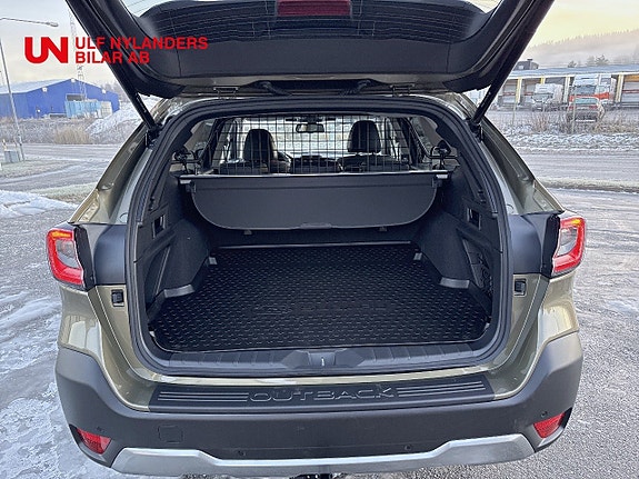 Subaru Outback 7 of 15