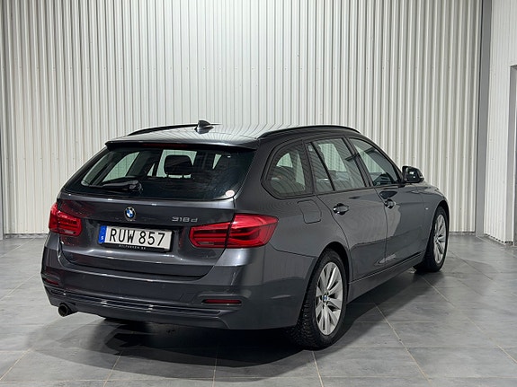 BMW 318d 3 of 5