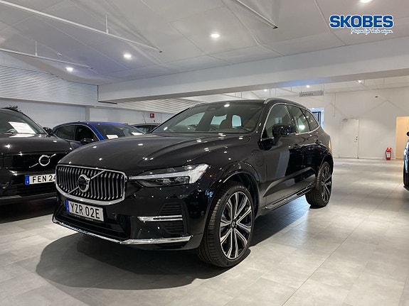 Volvo XC60 3 of 26