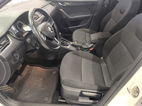Skoda Octavia 6 of 10