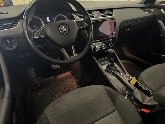 Skoda Octavia 7 of 10
