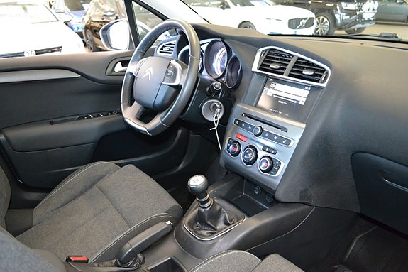 Citroen C4 11 of 12