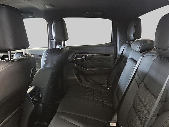 Isuzu D-max 9 of 15