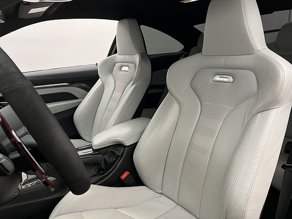 BMW M4 10 of 30