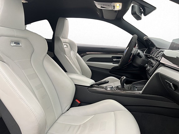 BMW M4 12 of 30