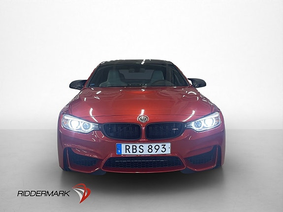 BMW M4 2 of 5