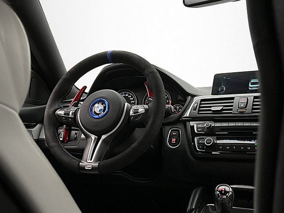 BMW M4 11 of 30