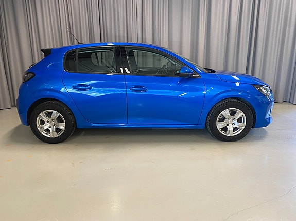 Peugeot 208 3 of 18
