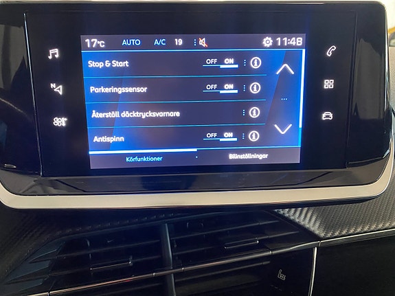 Peugeot 208 13 of 18