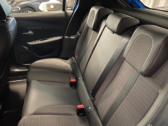 Peugeot 208 7 of 18