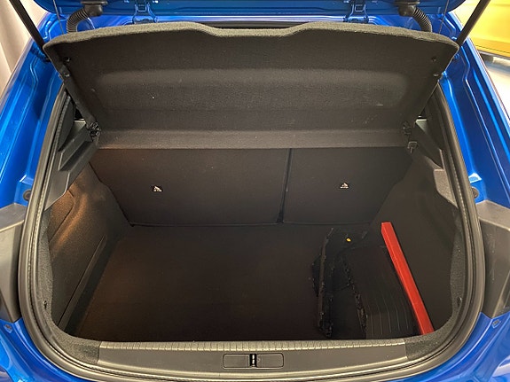 Peugeot 208 6 of 18