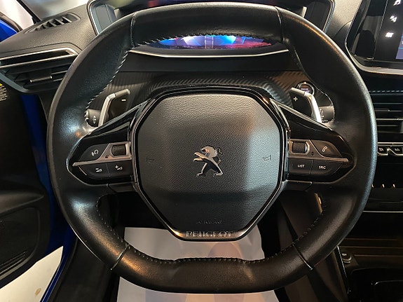 Peugeot 208 17 of 18