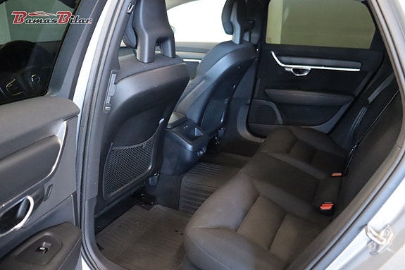Volvo V90 13 of 23