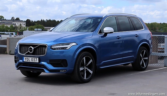 Volvo XC90 18 of 23