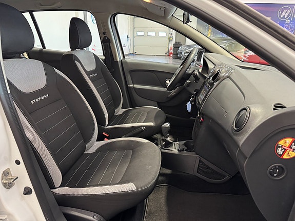 Dacia Sandero Stepway 12 of 19