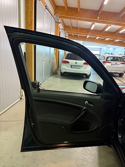 Saab 9-5 5 of 5