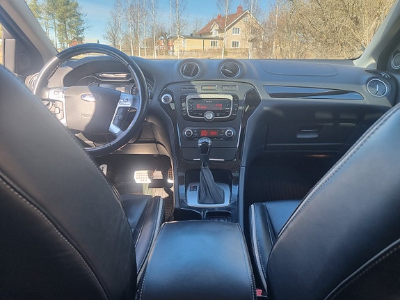 Ford Mondeo 4 of 5