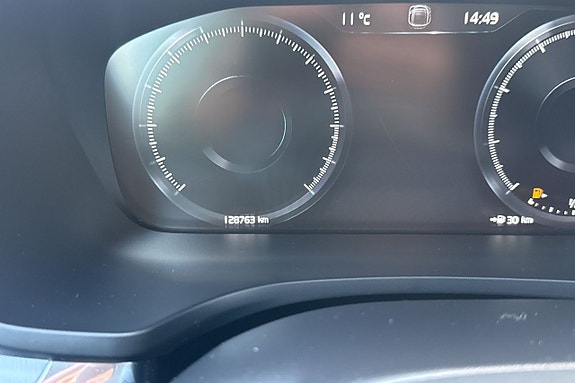 Volvo V60 Cross Country 15 of 27