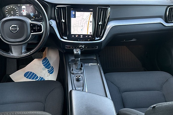 Volvo V60 Cross Country 13 of 27