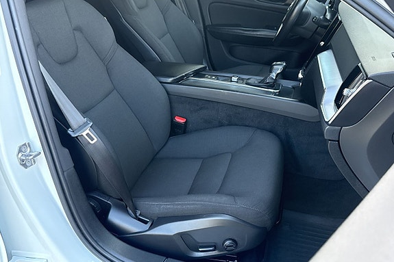 Volvo V60 Cross Country 12 of 27