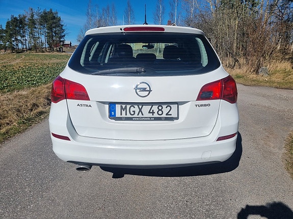 Opel Astra 5 of 5