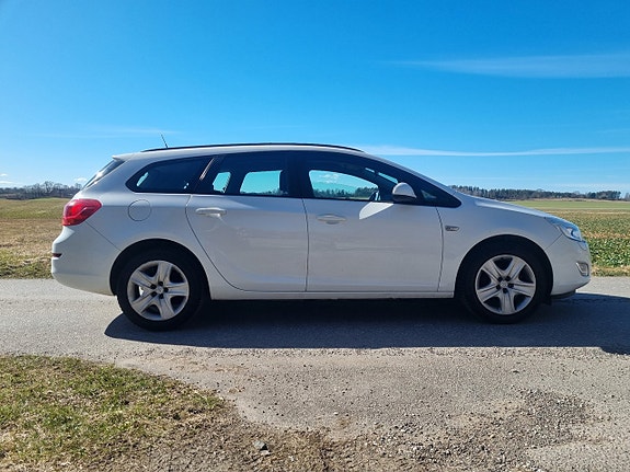 Opel Astra 3 of 5
