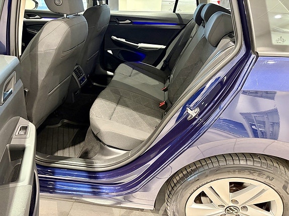 Volkswagen Golf VIII 3 of 13
