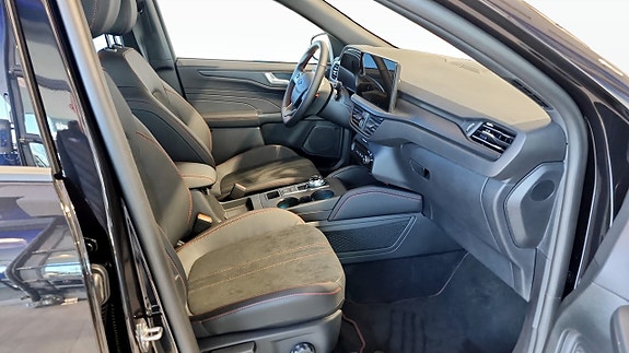 Ford Kuga 3 of 9