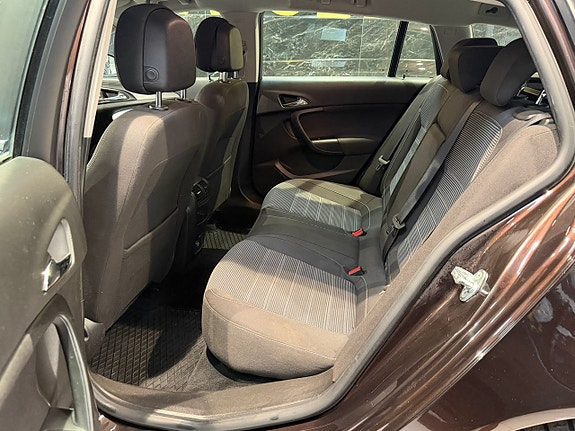 Opel Insignia 14 of 22