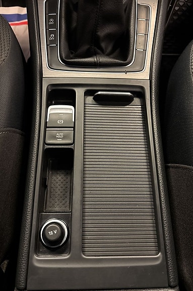 Volkswagen Golf VII 20 of 28