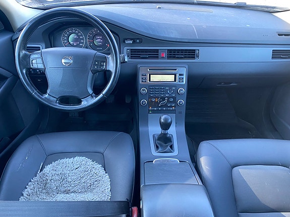 Volvo V70 16 of 20