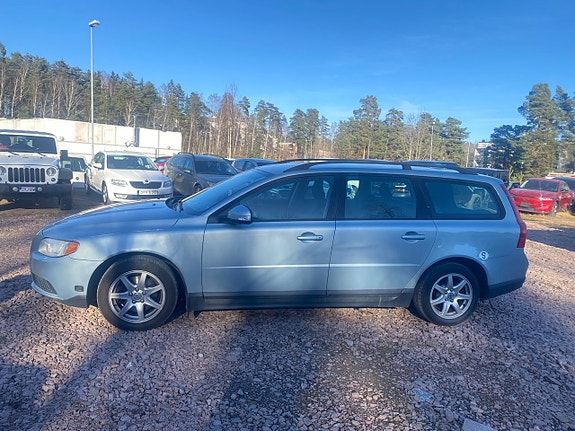 Volvo V70 4 of 20