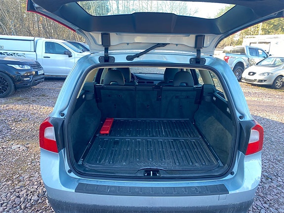 Volvo V70 13 of 20