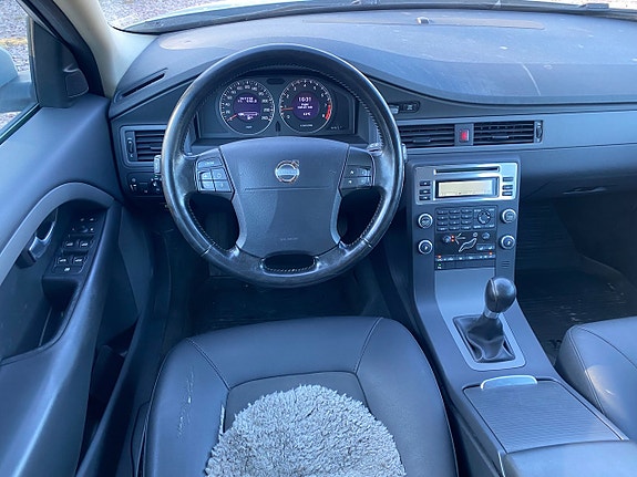 Volvo V70 17 of 20