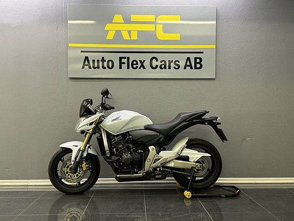 Honda Powersports CB600F Hornet | 2 Brukare | Växelvisare | Kraschpuckar | 4 of 5