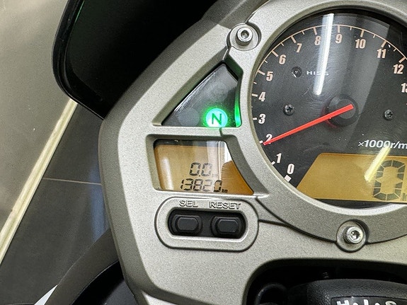 Honda Powersports CB600F Hornet | 2 Brukare | Växelvisare | Kraschpuckar | 11 of 18