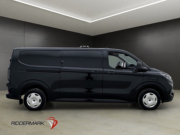 Ford Transit Custom 2 of 5