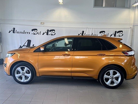 Ford Edge 2 of 5