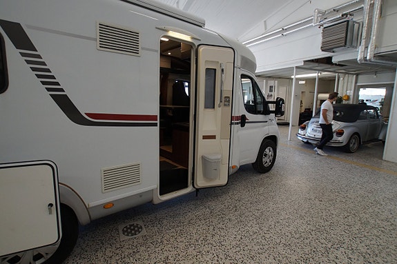 LMC T712 5 of 15