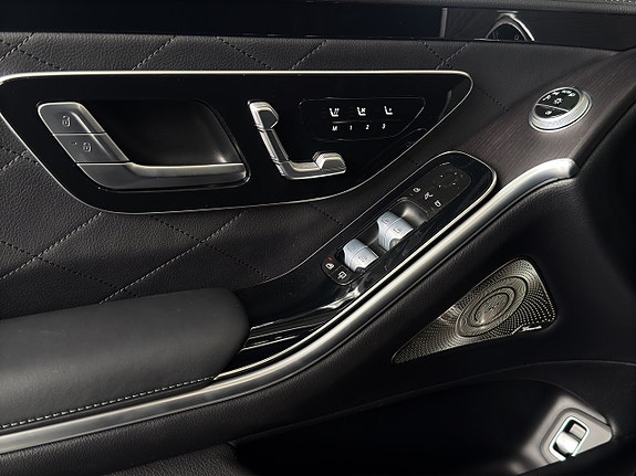 Mercedes-Benz S580 14 of 24