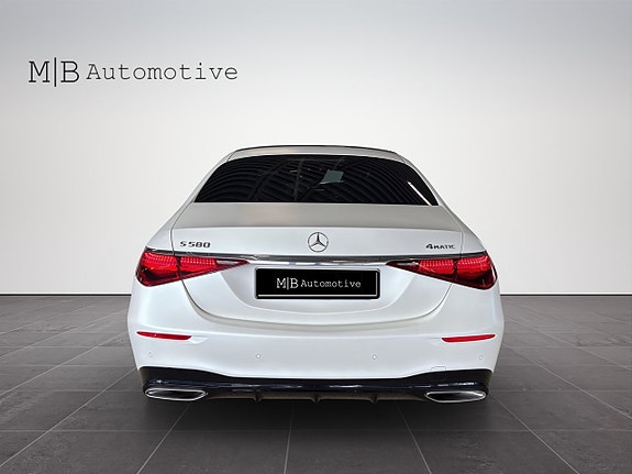 Mercedes-Benz S580 5 of 5