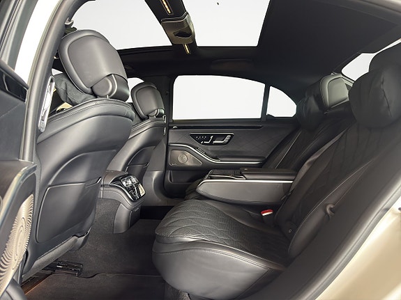 Mercedes-Benz S580 21 of 24