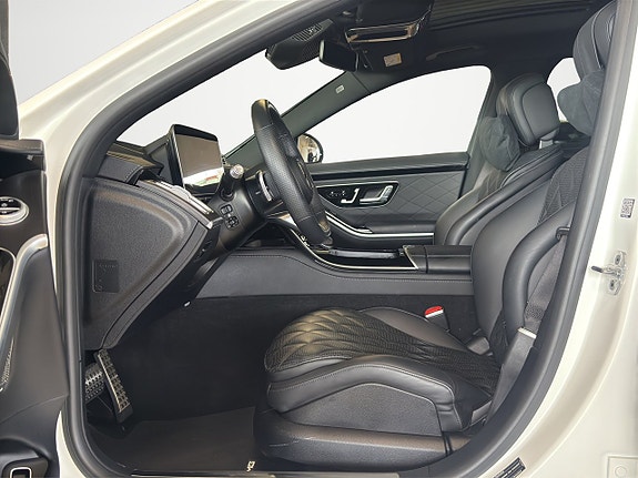 Mercedes-Benz S580 10 of 24