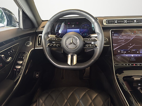 Mercedes-Benz S580 11 of 24