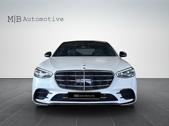 Mercedes-Benz S580 2 of 5