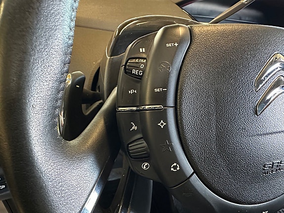 Citroen C4 Picasso 22 of 26