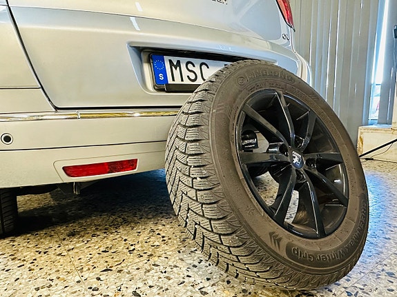 Citroen C4 Picasso 8 of 26