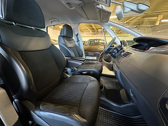 Citroen C4 Picasso 10 of 26