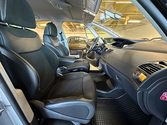Citroen C4 Picasso 9 of 26