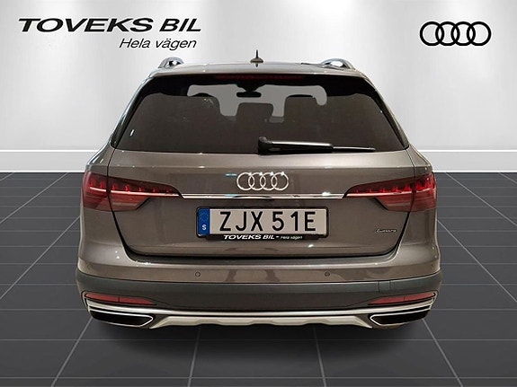 Audi A4 allroad 4 of 5
